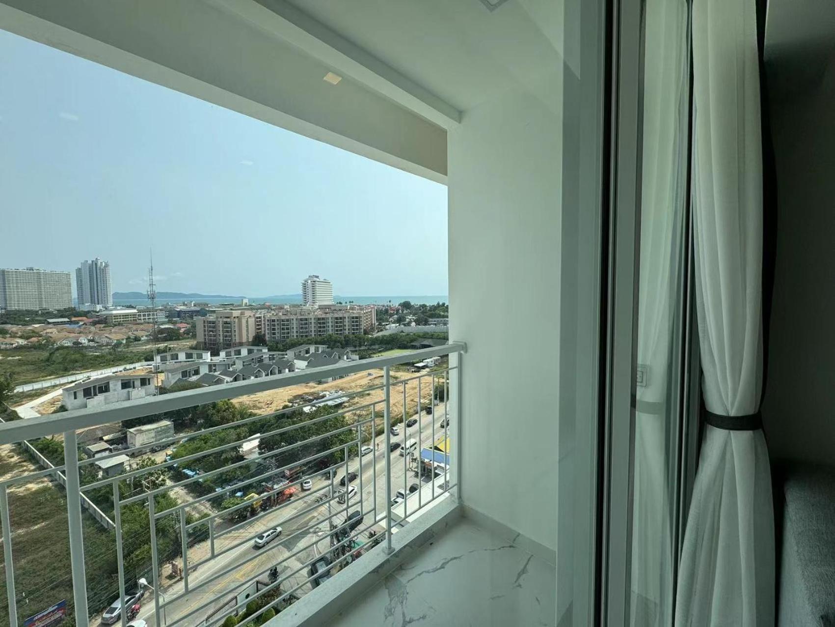 The Empire Chic Residence Jomtien & Yahaha Luaran gambar